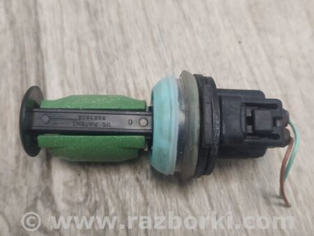 ФОТО Датчик рівня бачка омивача для Toyota Camry 50 XV50 (11-14) Київ