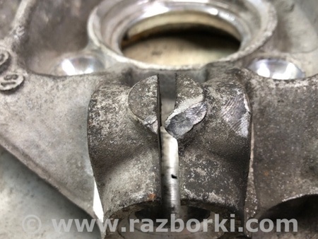 ФОТО Кулак поворотний для BMW X1 F48 Київ