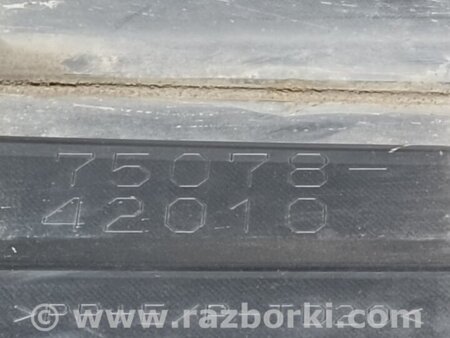 ФОТО Накладка двері для Toyota RAV-4 IV (XA40) (12-18) Київ