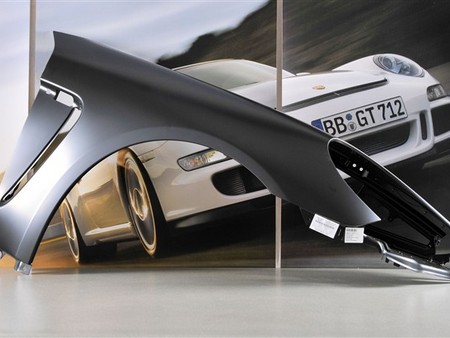 Крыло переднее правое для Porsche Panamera Бровары 97050303201GRV, 97050303202GRV