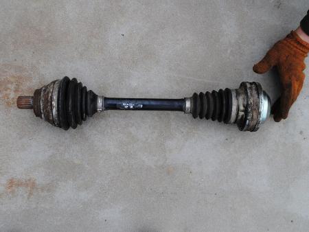 Полуось передняя левая для Volkswagen Passat B6 (03.2005-12.2010) Львов 1K0407271E 