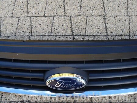 Решетка радиатора для Ford Kuga Ровно