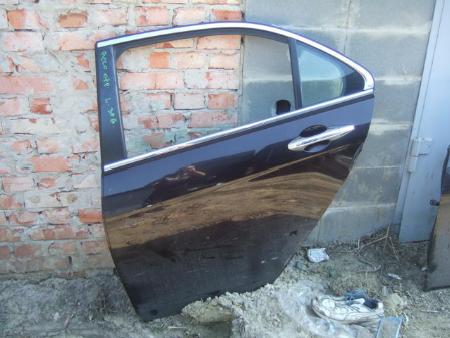 Дверь задняя для Honda Accord (все модели) Ровно