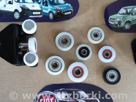 Ролик нижний боковой сдвижной двери для Fiat Doblo (Всі моделі) Киев