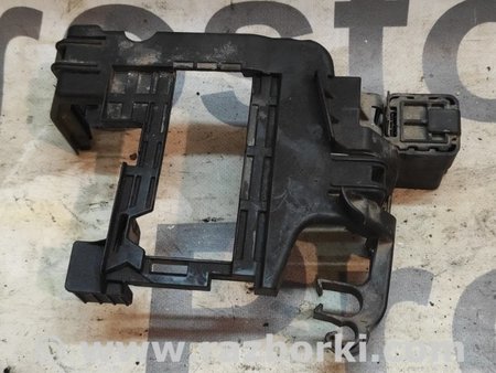 Крепление аккумулятора для Volkswagen Polo Киев 6R0915345E