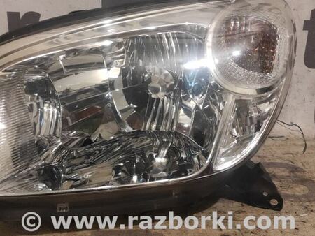 Фара передняя левая для Toyota RAV-4 (00-05) Київ 8110542250