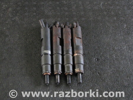 Форсунка топливная для Volkswagen T4 Transporter, Multivan (09.1990-06.2003) Львов 074130201L