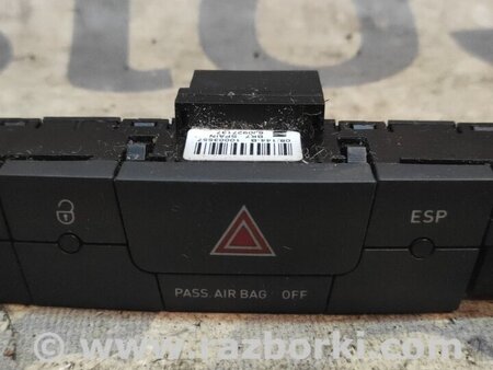 Кнопка аварийки для Seat Ibiza Киев 6J0927137SAT7