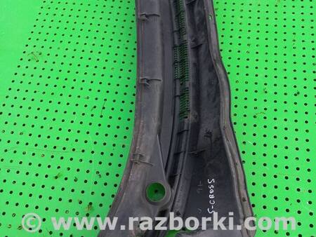Пластик под лобовое стекло для Mitsubishi Outlander XL Киев 7405A435