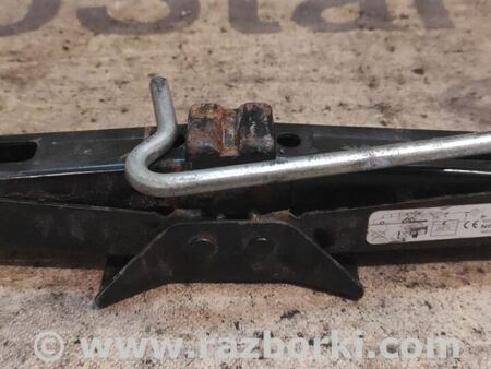Домкрат для Nissan Micra K12 (2002-2010) Киев 995509U00A