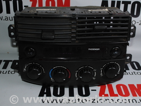 Блок управления печкой для Toyota Sienna (03-10) Львов 84010-08130