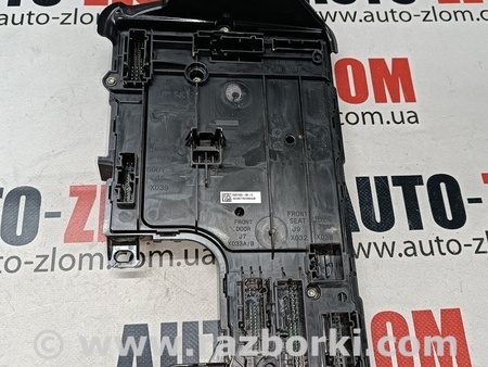Блок комфорта для Tesla Model 3 Львов 1567455-00-C, 1497850-00-D