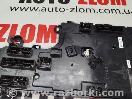 Блок комфорта для Tesla Model 3 Львов 1078673-90-K