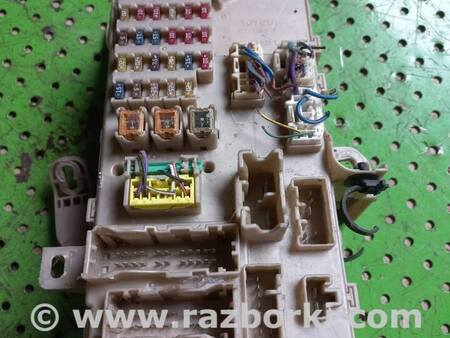 Блок предохранителей для Toyota Camry 30 XV30 (09.2001-03.2006) Киев 8273033060