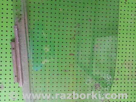 Стекло задней левой двери для Suzuki SX4 Киев 8454680J01