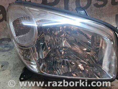 Фара передняя правая для Toyota RAV-4 (00-05) Киев 8110542270