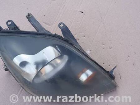Фара передняя правая для Ford Fiesta Mk6 (2008-2017) Киев 1415694/6S6113W029AD