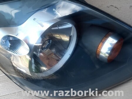 Фара передняя правая для Ford Fiesta Mk5 (2002-2012) Киев 1415694/6S6113W029AD
