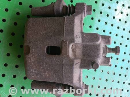 Суппорт задний правый для Mitsubishi Pajero (06-14) Киев MR510542