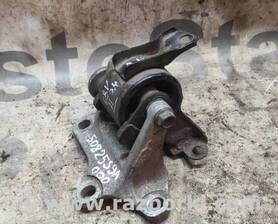 Кронштейн крепления КПП Honda CR-V (02-06)