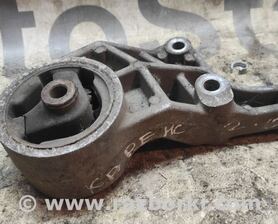 Подушка двигателя нижняя KIA Carens 2 (2002-2006)