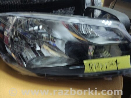 Фара передняя правая для Volkswagen Caddy 3 (2003-2020) Житомир