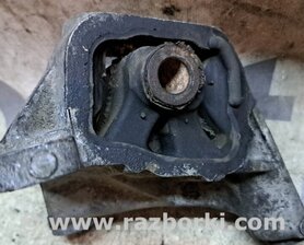 Подушка двигателя Honda CR-V (02-06)