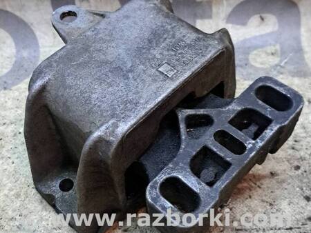 Подушка КПП для Skoda Octavia Київ 1J0199555AJ