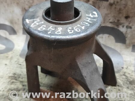 Подушка двигателя для Volkswagen T5 Transporter, Caravelle, Multivan (03-15) Київ 7H0199849AT