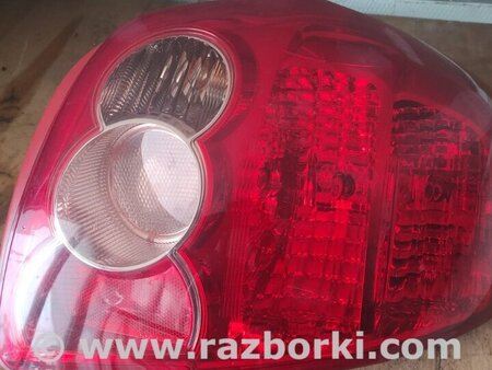 Фонарь задний правый для Toyota Auris E150 (06-12) Київ 8155102380