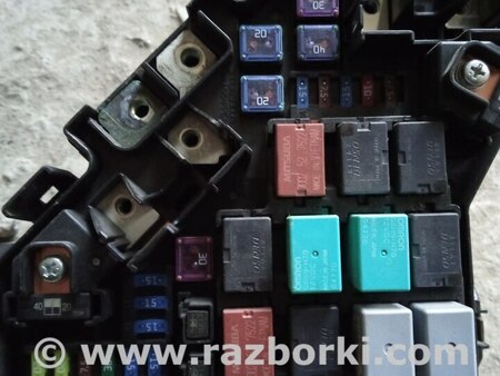 Блок запобіжників для Honda Civic 4D Київ 38250-SNA-J11