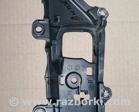 Накладка (кріплення) ручки двері передньої лівої Toyota RAV-4 V XA50 (18-25)