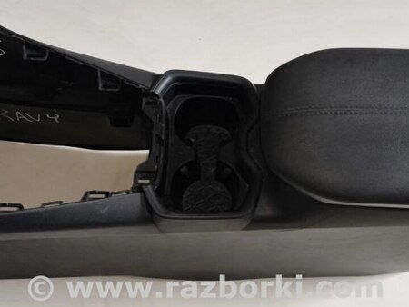 Консоль центральная с подлокотником для Toyota RAV-4 V XA50 (18-25) Київ 58810-42010