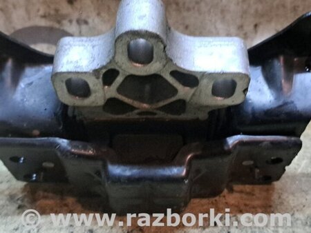 Подушка КПП для Skoda Octavia A7 Київ 5Q0199555BJ