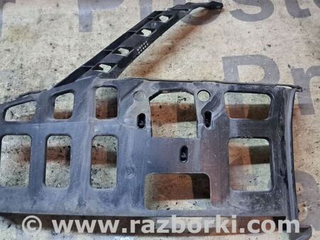 Кронштейн бампера переднего левый для Skoda Octavia A7 Київ 5E0807055F