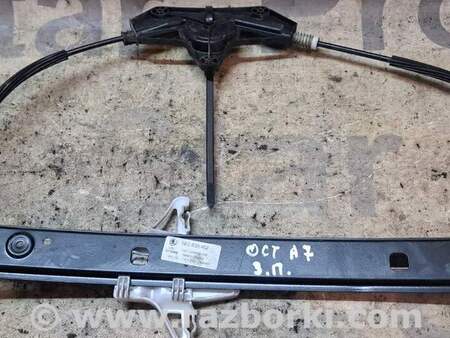 Стеклоподъемник задний правый для Skoda Octavia A7 III SE (13-20) Київ 5E0839462