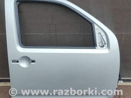 Дверь передняя правая для Nissan Navara D40 Київ 80100EB330