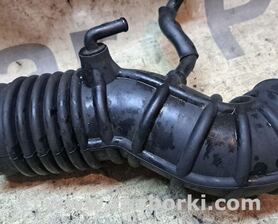 Шланг воздушного фильтра к ДВС KIA Carens 2 (02-06)