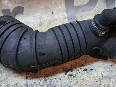 Шланг воздушного фильтра к ДВС для Audi (Ауди) A6 Allroad quattro C5 (00-05) Київ 4B0129627A