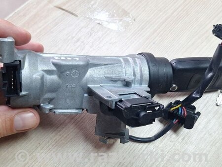 Замок зажигания для Volkswagen Caddy III Typ 2K +рест (04-15) Житомир