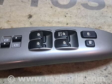 Блок кнопок стеклоподъемников для KIA Carnival 2 (06-14) Київ 935704D020KS