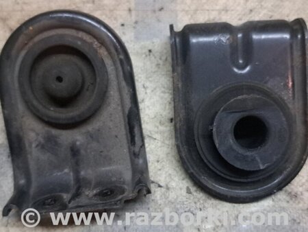 Подушка радиатора для KIA Carnival 2 (06-14) Київ 253334D100