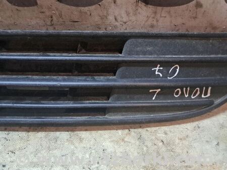 Решетка переднего бампера для Volkswagen Polo 9N (2001-2012) Київ 6Q0853665D