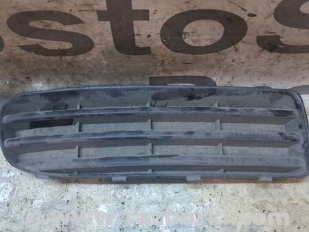 Решетка бампера для Skoda Octavia A4 I 1U (96-11) Київ 1U0807368B