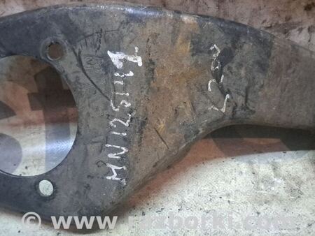 Кронштейн пром вала для Mitsubishi L200 (06-14) Київ MN125141