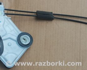 Замок двері передньої правої Toyota RAV-4 V XA50 (18-25)