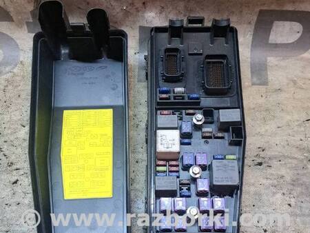 Блок предохранителей для KIA Carnival 2 (06-14) Київ 919504D010