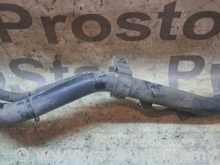 Трубка топливозаливной горловины для KIA Carnival 2 (06-14) Київ 310304D900