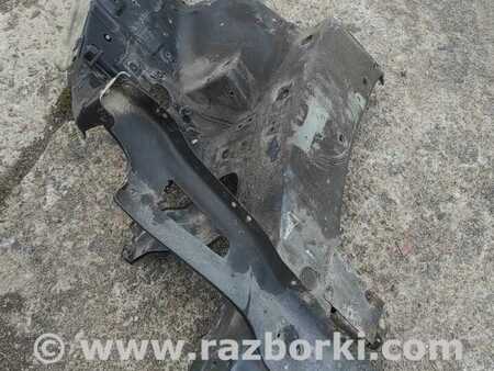 Брызговик передний правый для KIA Carnival 2 (06-14) Київ 645024D010