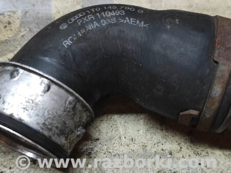 Патрубок турбины для Volkswagen Caddy III Typ 2K +рест (04-15) Київ 1T0145790B